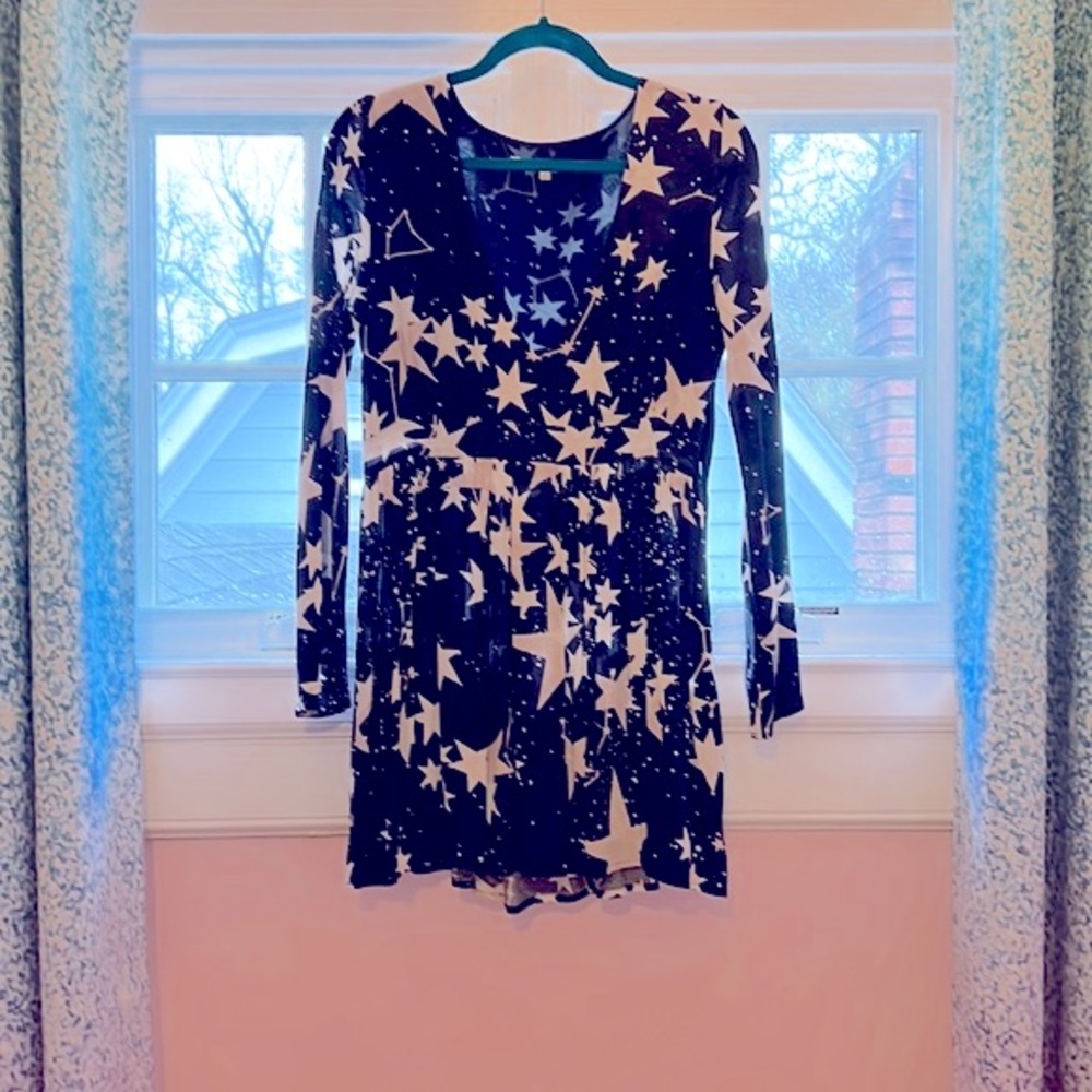 Urban Outfitters/Little White Lies Plunging V Long Bell Sleeve Mini Dress Med